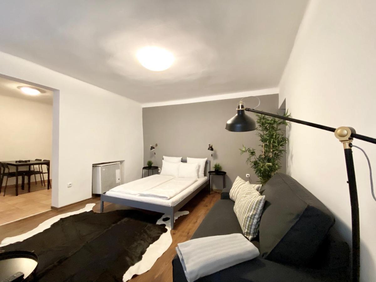 Budget Apartment By Hi5- Karoly 16 Budapest Exterior foto